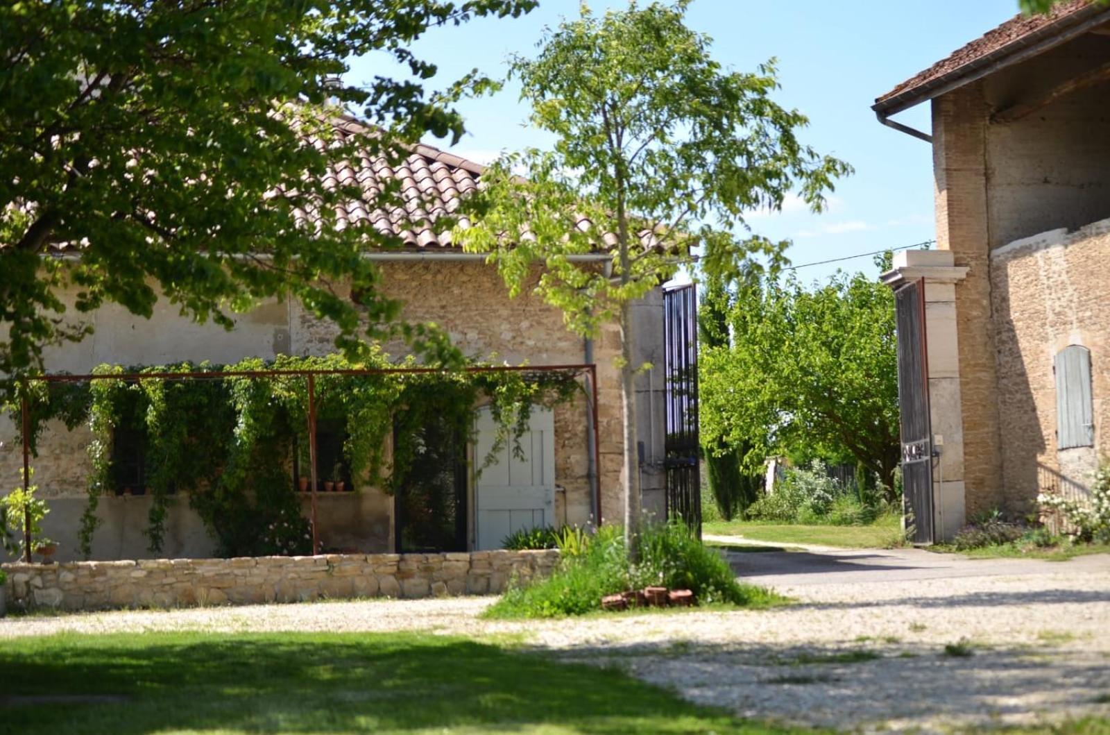 Ferme St Pierre 2 Suites Avec Piscine, Clim, Cheminee Ou Baignoire Spa Chabeuil Exterior foto